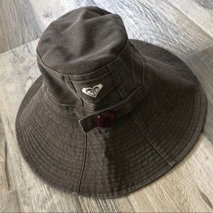 roxy bucket hat
